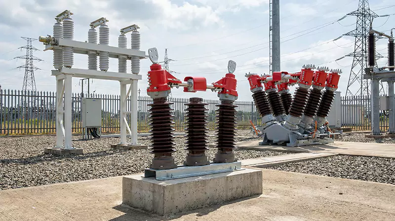 الفرق بين قواطع الدائرة ومفاتيح الفصل